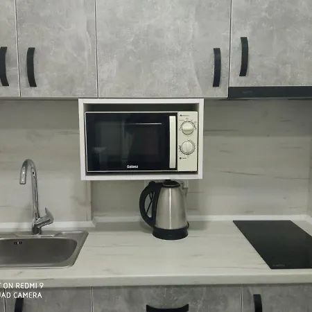 Apartment нова і затишна у центрі *